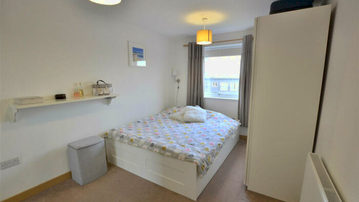 2 Bedroom Flat For Sale In Canon Court, Manor Road, Wallington, SM6