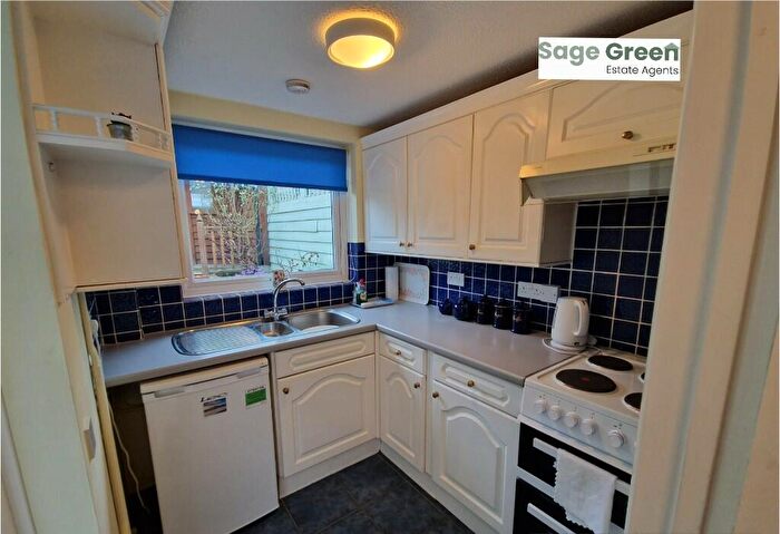 2 Bedroom Semi-Detached House For Sale In Queen Street, CO6