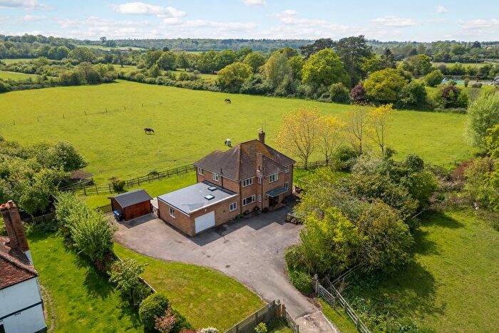 4 Bedroom Detached House To Rent In Dedworth Road, Windsor, SL4