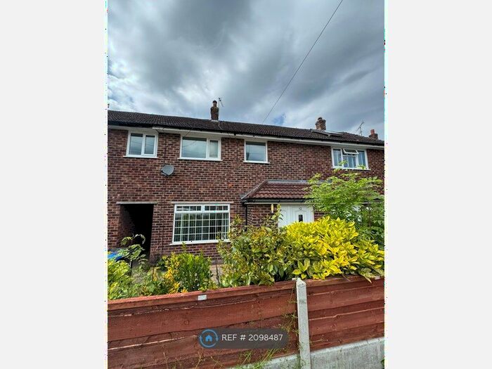 2 Bedroom Terraced House To Rent In Lanegate, Hyde, SK14