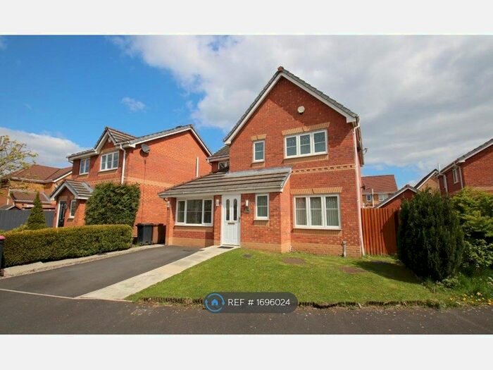 4 Bedroom Detached House To Rent In Rixtonleys Drive, Irlam, Manchester, M44