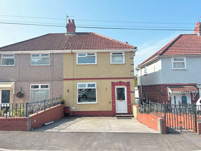 3 Bedroom Semi-Detached House For Sale In Garden Suburbs, Kidwelly, SA17