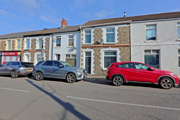 3 Bedroom Terraced House To Rent In Pwllgwaun Road, Pontypridd, CF37
