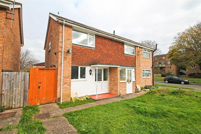 2 Bedroom Property To Rent In Ashvale, Cambridge, CB4