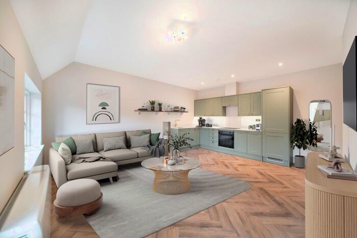 2 Bedroom Flat To Rent In South Street, Farnham, GU9