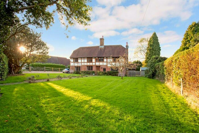 4 Bedroom Detached House To Rent In Freshfield Lane, Danehill, Haywards Heath, RH17