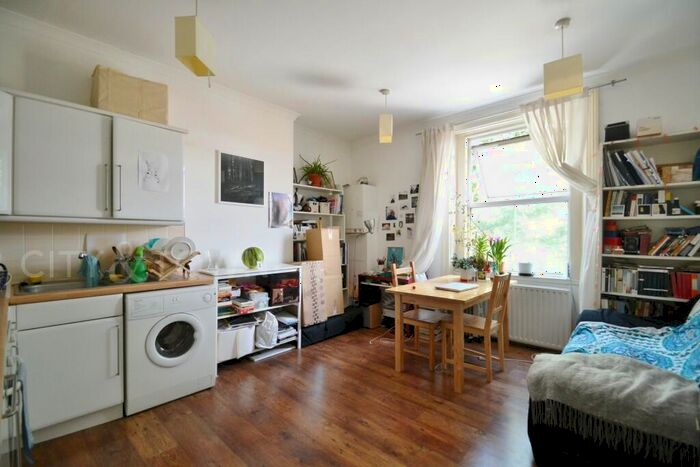 1 Bedroom Apartment To Rent In Stoke Newington High Street, London, N16