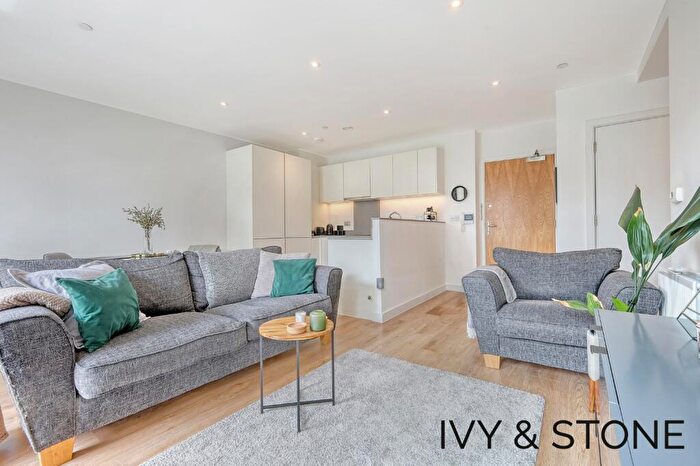 1 Bedroom Apartment For Sale In Copeland Court, London, E16