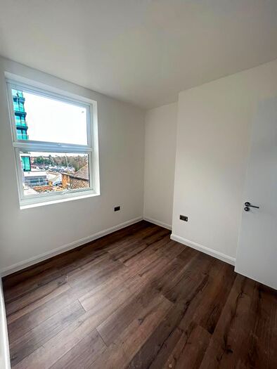 Studio To Rent In High Street, Sutton, SM1