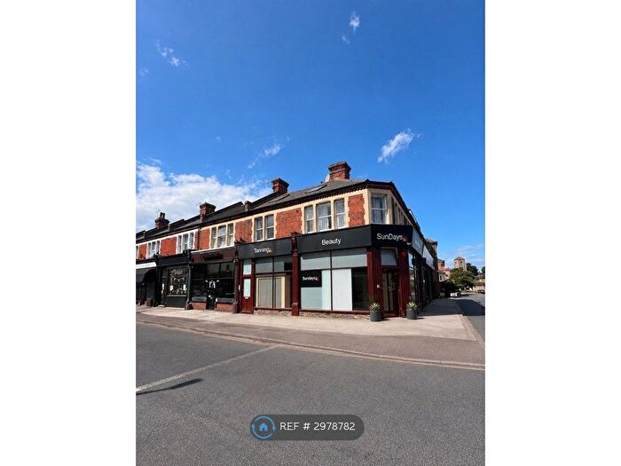 2 Bedroom Flat To Rent In The Broadway, Broadstairs, CT10