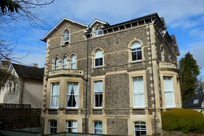 2 Bedroom Flat To Rent In Hazelwood Road, Stoke Bishop, Bristol BS9