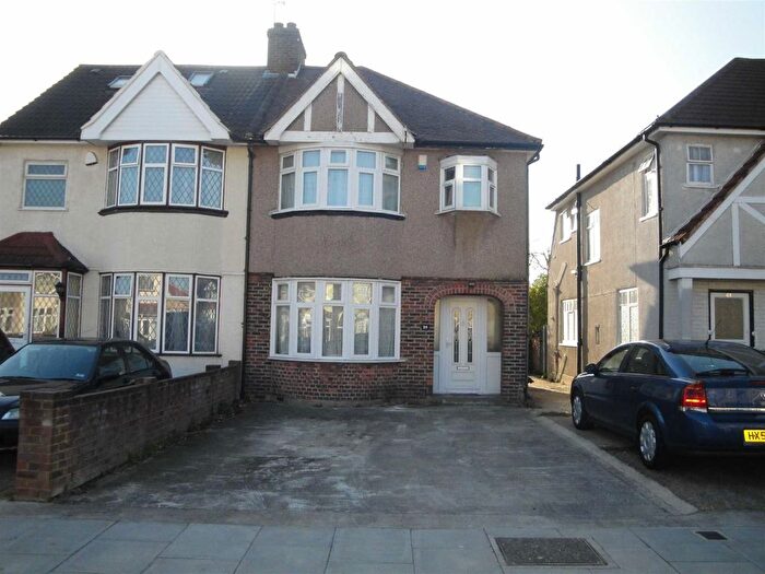 3 Bedroom Semi-Detached House To Rent In Milford Road, Southall, UB1