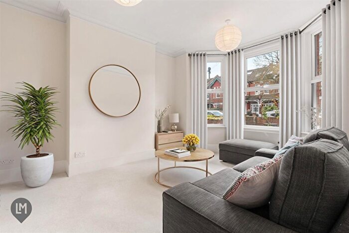 2 Bedroom Flat For Sale In Revelstoke, London, SW18