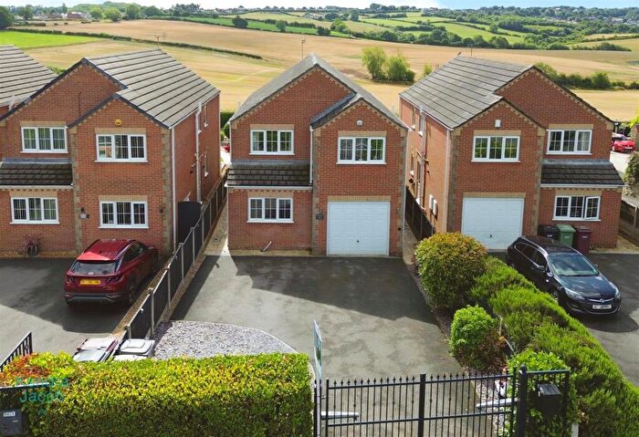 4 Bedroom Detached House For Sale In Chesterfield Road, Shuttlewood, Chesterfield, S44