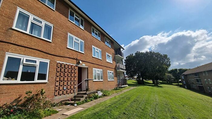 3 Bedroom Flat To Rent In Bylands, Brighton, BN2