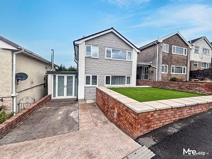 3 Bedroom Detached House For Sale In Hilltop Close, Baglan, Port Talbot, SA12