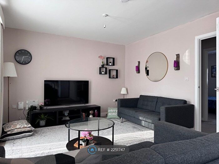 1 Bedroom Flat To Rent In Warrington Lane, Coventry, CV6