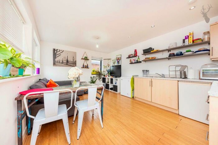 1 Bedroom Flat To Rent In Woodmill Road, London, E5