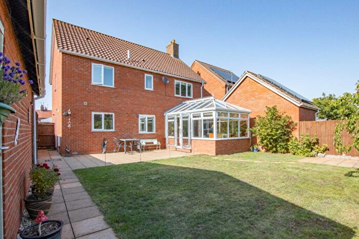 4 Bedroom Detached House For Sale In The Old Coal Yard, Kings Lynn, PE31