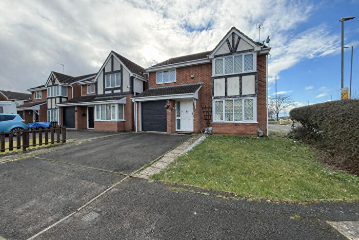 4 Bedroom Detached House For Sale In Farriers Close, Swindon, SN1