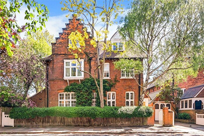 5 Bedroom Detached House For Sale In The Orchard, London, W4