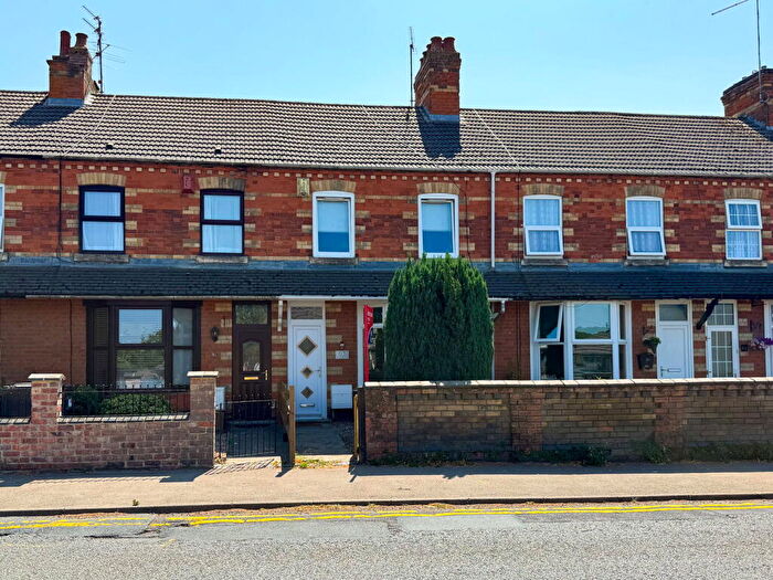 3 Bedroom Terraced House For Sale In Wellingborough Road, Finedon, NN9