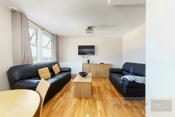 3 Bedroom Garage / Parking To Rent In Regent House (Flat ), - Portland Terrace, Jesmond, Newcastle Upon Tyne, NE2