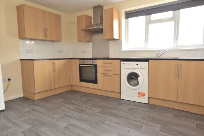 3 Bedroom Flat To Rent In Cherwell Drive, Marston, Oxford, Oxfordshire, OX3
