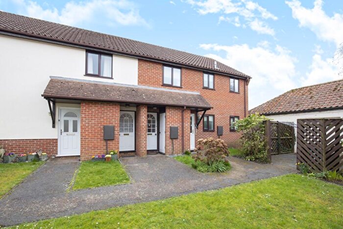 2 Bedroom Apartment For Sale In Middleton Court, Wymondham, NR18