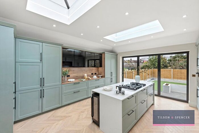 4 Bedroom Semi Detached House For Sale In Downhills Park Road, Tottenham, N17