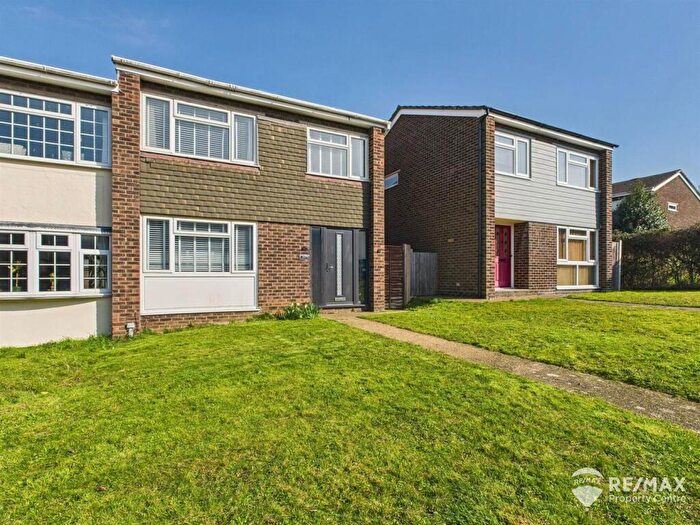 3 Bedroom Semi-Detached House For Sale In Balton Way, Harwich, CO12
