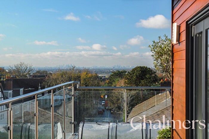 2 Bedroom Apartment For Sale In High Street, Brentwood, CM14