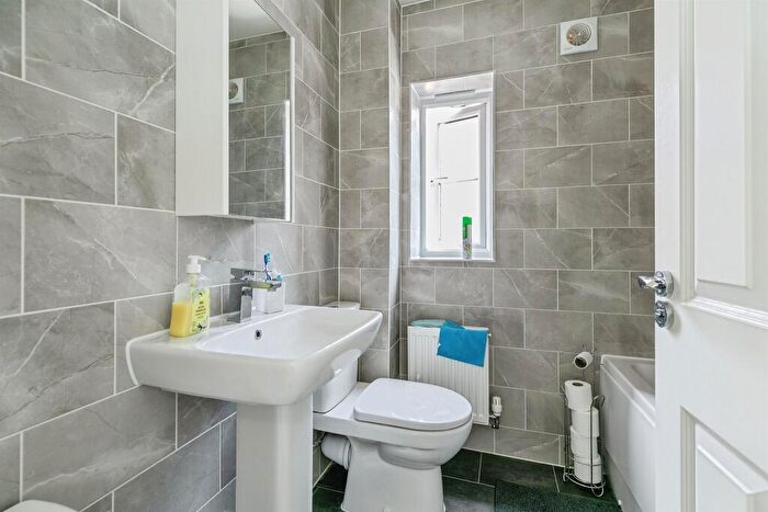 3 Bedroom Semi-Detached House For Sale In Gumcester Way, Godmanchester, Huntingdon, PE29