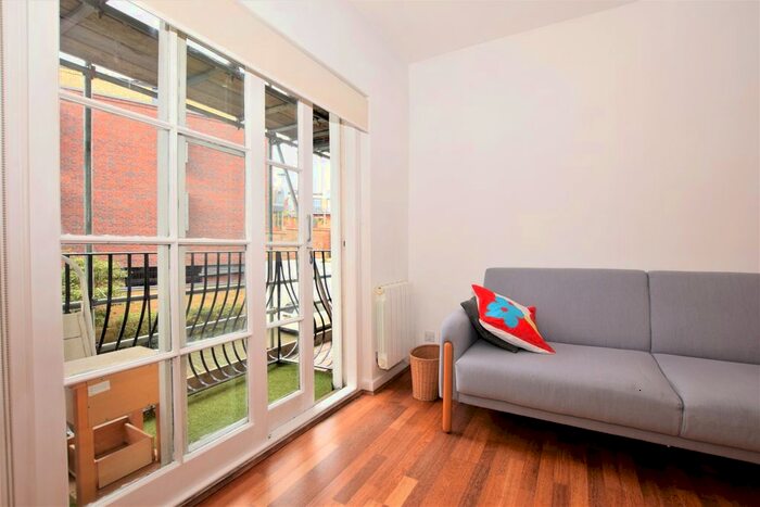 2 Bedroom Flat To Rent In Bermondsey Street, London, SE1