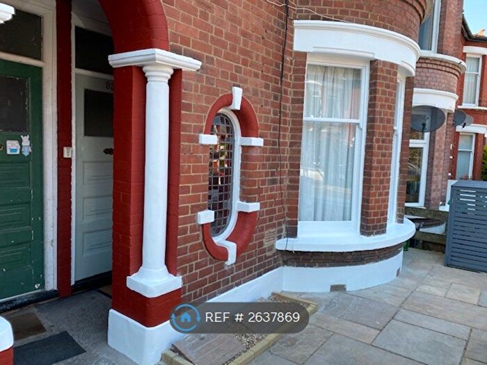2 Bedroom Flat To Rent In Balham, London, SW12