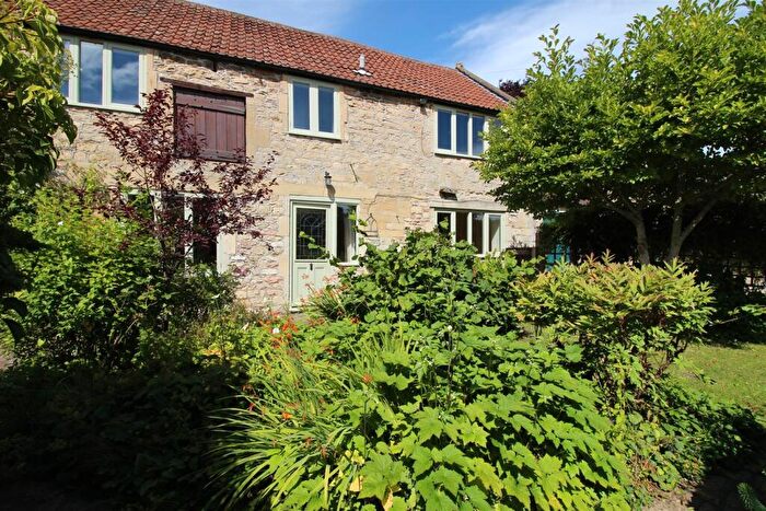 3 Bedroom Barn Conversion To Rent In Claverton, BA2
