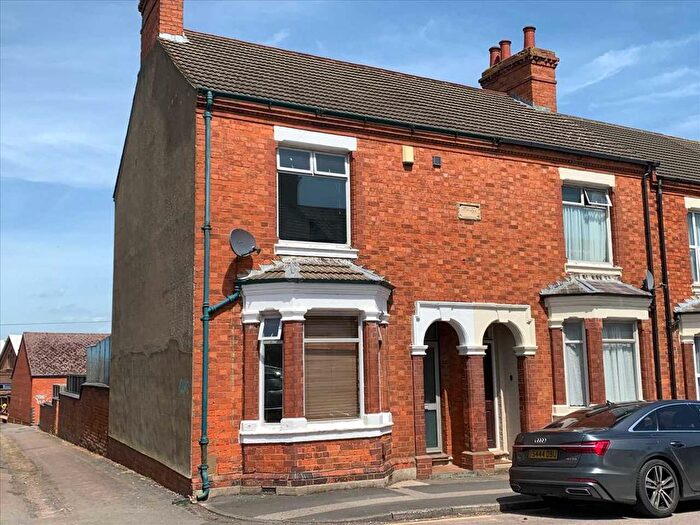 3 Bedroom End Of Terrace House For Sale In Church Street, Wolverton, Milton Keynes, MK12