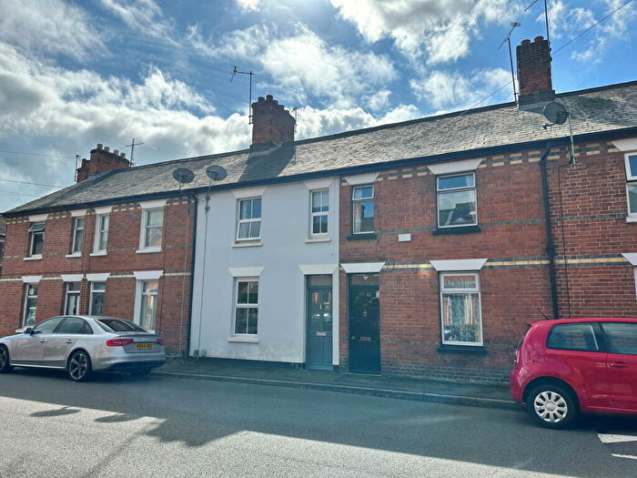 2 Bedroom Terraced House To Rent In York Road, Newbury, RG14