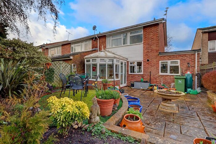 3 Bedroom End Terrace House For Sale In Wellfield, Hazlemere, High Wycombe, Buckinghamshire, HP15