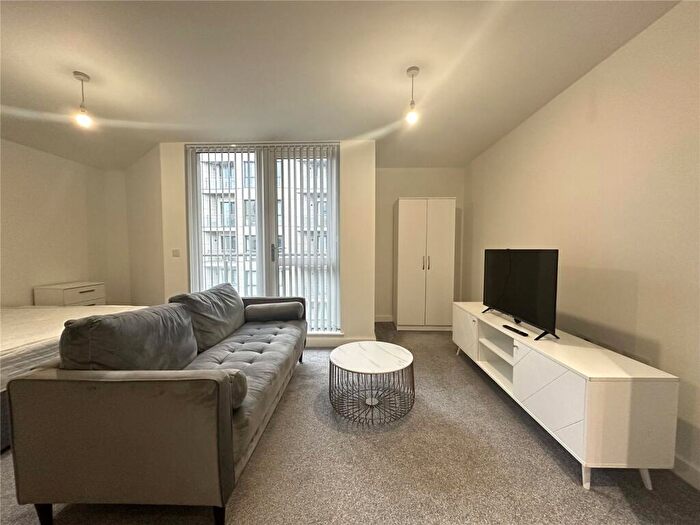 Flat To Rent In Adelphi Wharf, Adelphi Street, Salford, Greater Manchester, M3