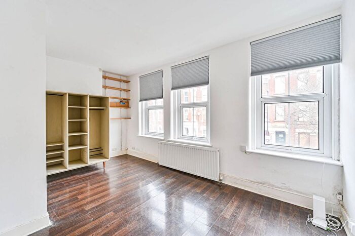 2 Bedroom Flat To Rent In Northlands Street, Camberwell, London, SE5