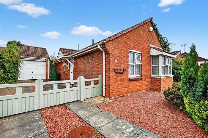 3 Bedroom Detached Bungalow For Sale In Stonefield Avenue, Easingwold, York, YO61