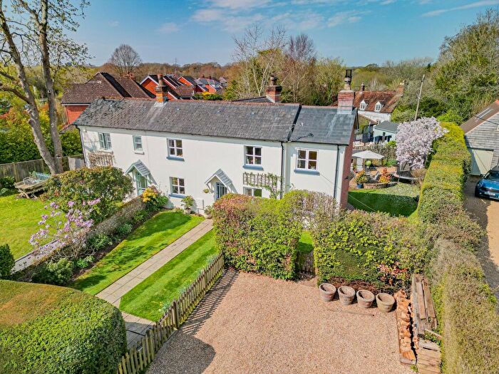 3 Bedroom Semi-Detached House For Sale In Upham Street, Upham, SO32