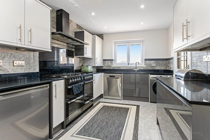 4 Bedroom Semi-detached House For Sale In Juniper Avenue, Ormiston, EH35