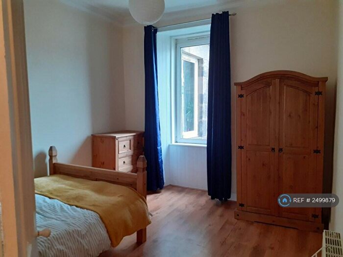 2 Bedroom Flat To Rent In Jane Street, Edinburgh, EH6