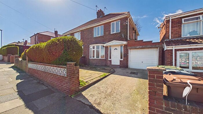 3 Bedroom Semi Detached House For Sale In Deepdene Road, Seaburn, Sunderland, SR6