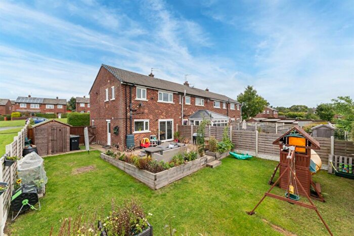 3 Bedroom End Of Terrace House For Sale In Blake Crescent, Guiseley, LS20