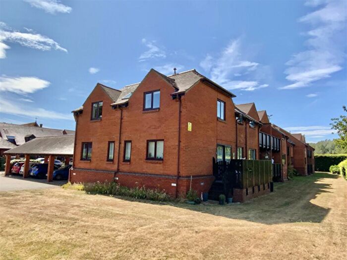 2 Bedroom Sheltered Housing For Sale In Fegans Court, Stony Stratford, Milton Keynes, MK11