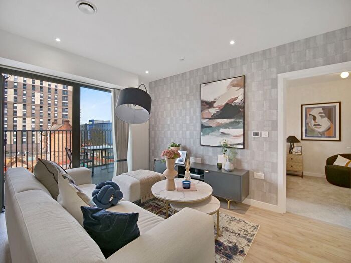 1 Bedroom Flat For Sale In , W3