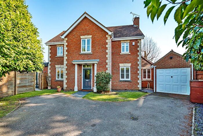 4 Bedroom Detached House For Sale In Princess Diana Drive, St. Albans, AL4